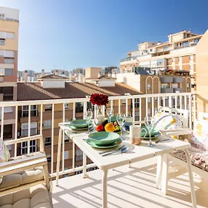 https://malaga-center-flat-salitre.hotelsinnerja.org